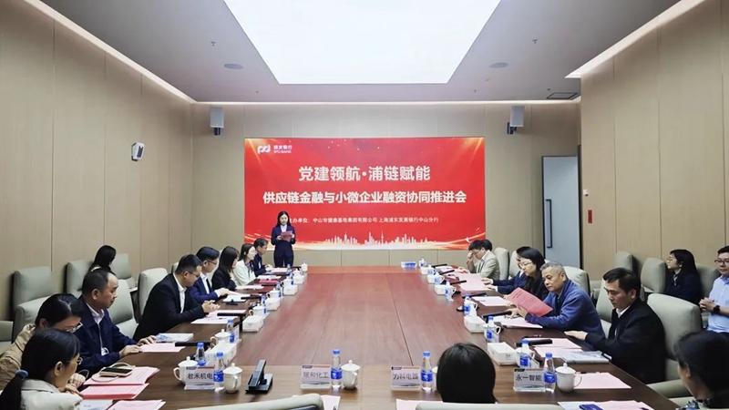 ���������e�k����(y��ng)朽����cС΢��I(y��)���Y�f(xi��)ͬ���M(j��n)��(hu��)